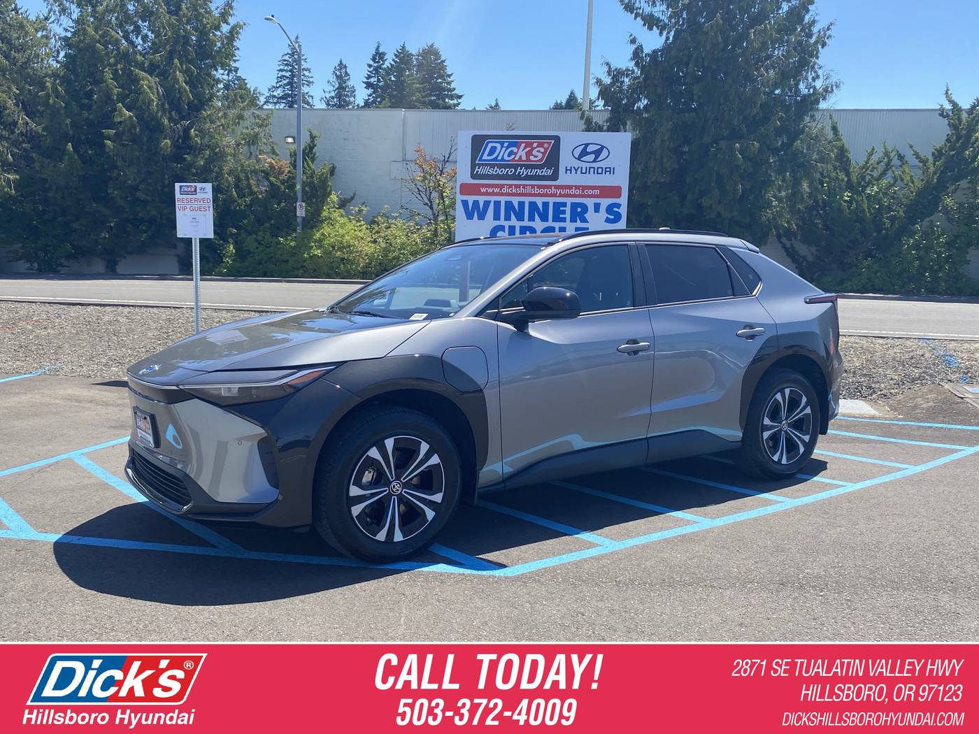 2024 Toyota bZ4X XLE — SUV — 2,551 mi — Hillsboro, OR