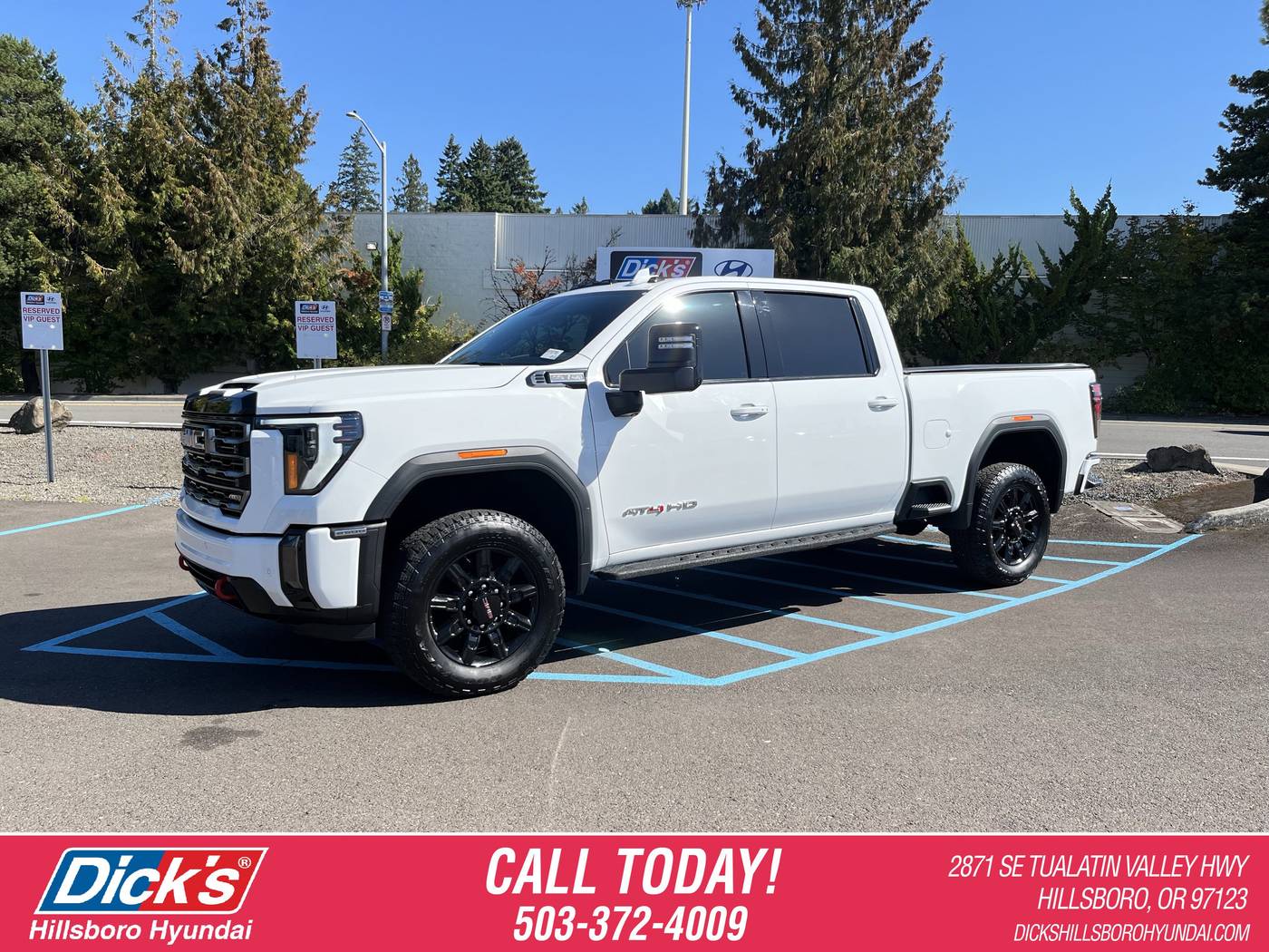 2024 GMC Sierra 2500HD AT4 — Pickup Truck — 9,398 mi — Hillsboro, OR
