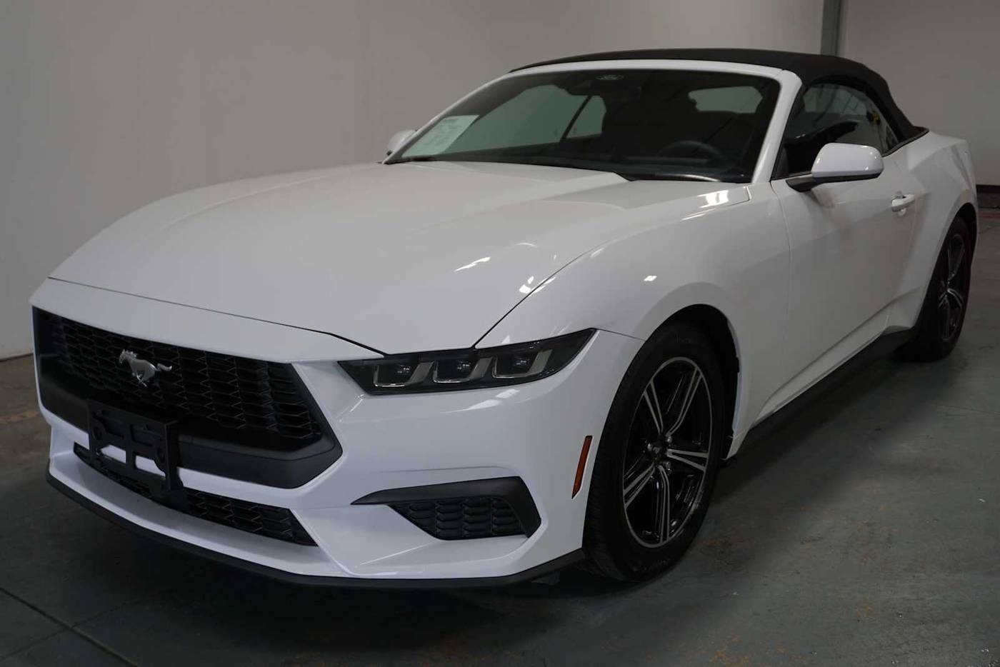2024 Ford Mustang EcoBoost — Convertible — 5,581 mi — Anchorage, AK