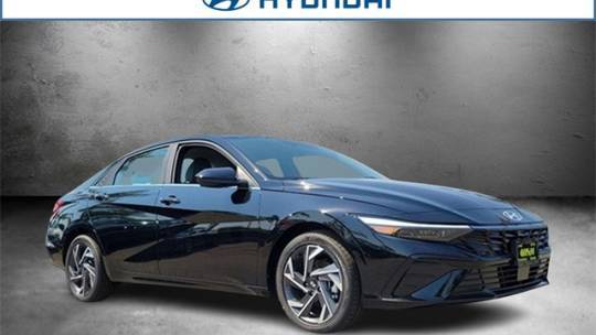 2024 Hyundai Elantra SEL — Sedan — 4,812 mi — Hemet, CA
