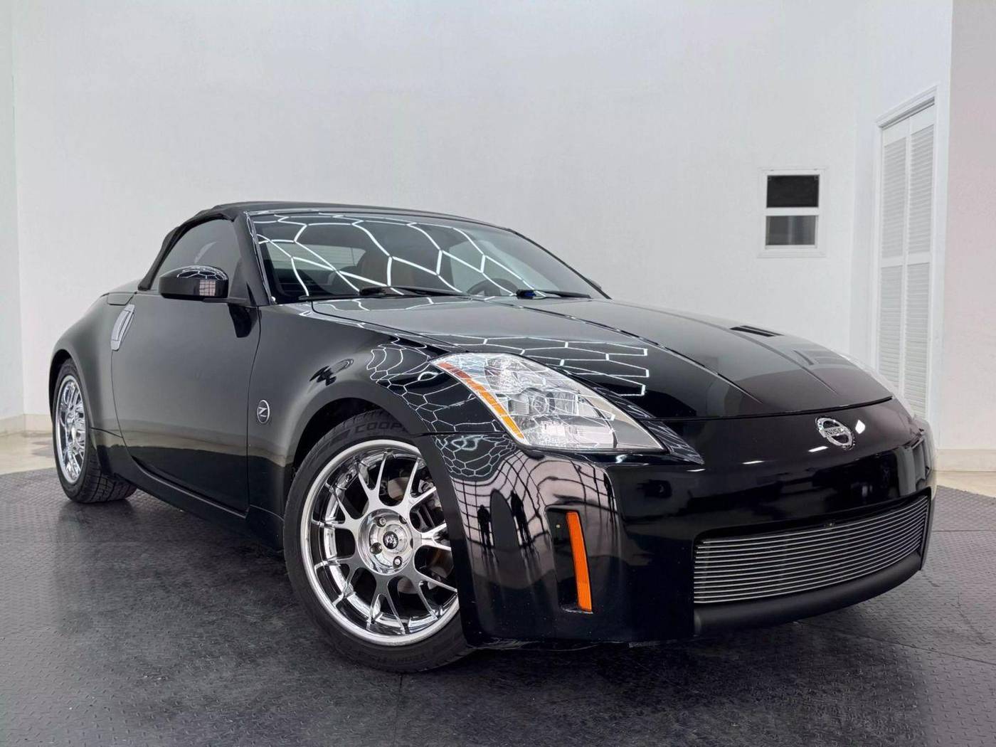 2004 Nissan 350Z Touring — Convertible — 115,254 mi — Glendale, CA