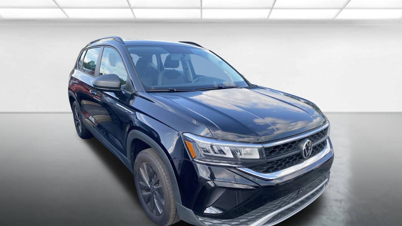2022 Volkswagen Taos S — SUV — 10,904 mi — Kirkwood, MO