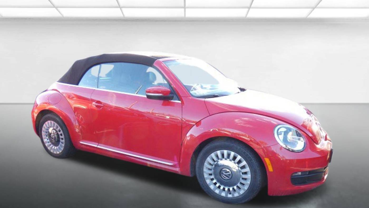2016 Volkswagen Beetle 1.8T S — Convertible — 28,314 mi — Kirkwood, MO
