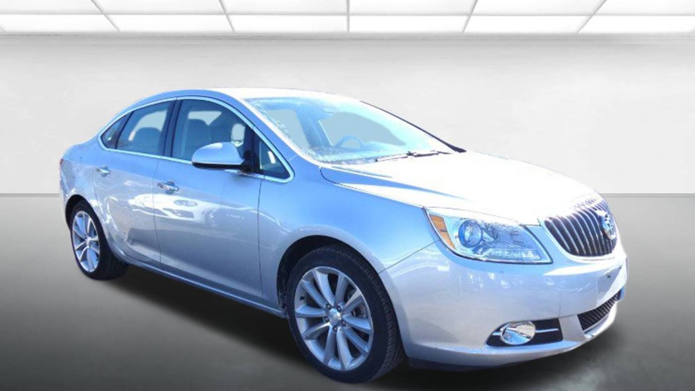 2014 Buick Verano Convenience Group — Sedan — 27,165 mi — Kirkwood, MO