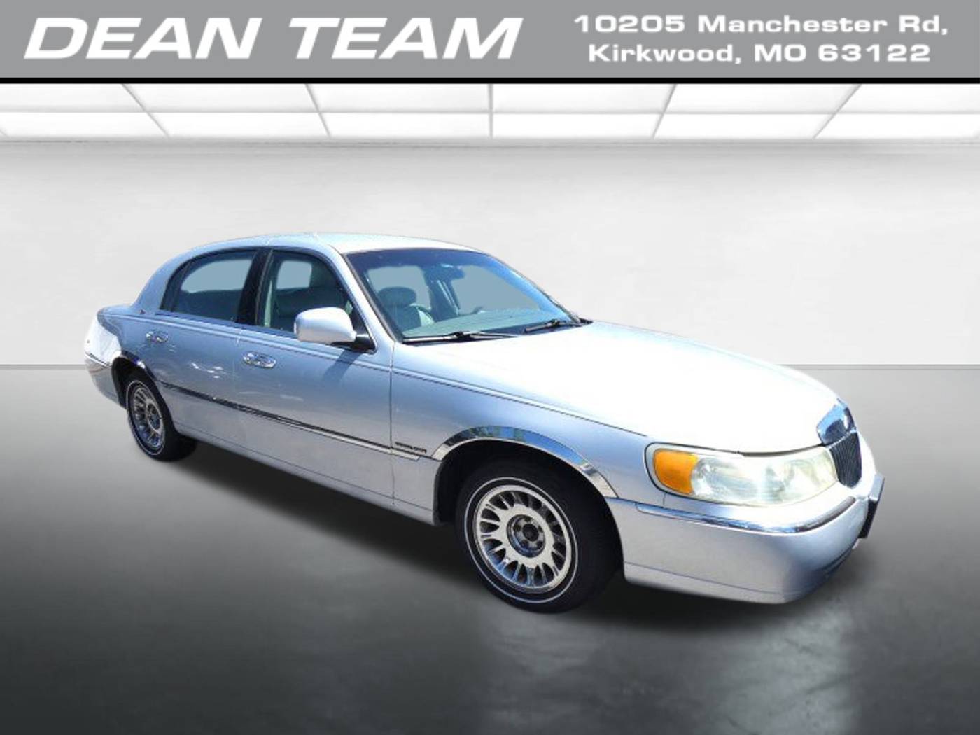 2001 Lincoln Town Car Cartier — Sedan — 103,753 mi — Kirkwood, MO