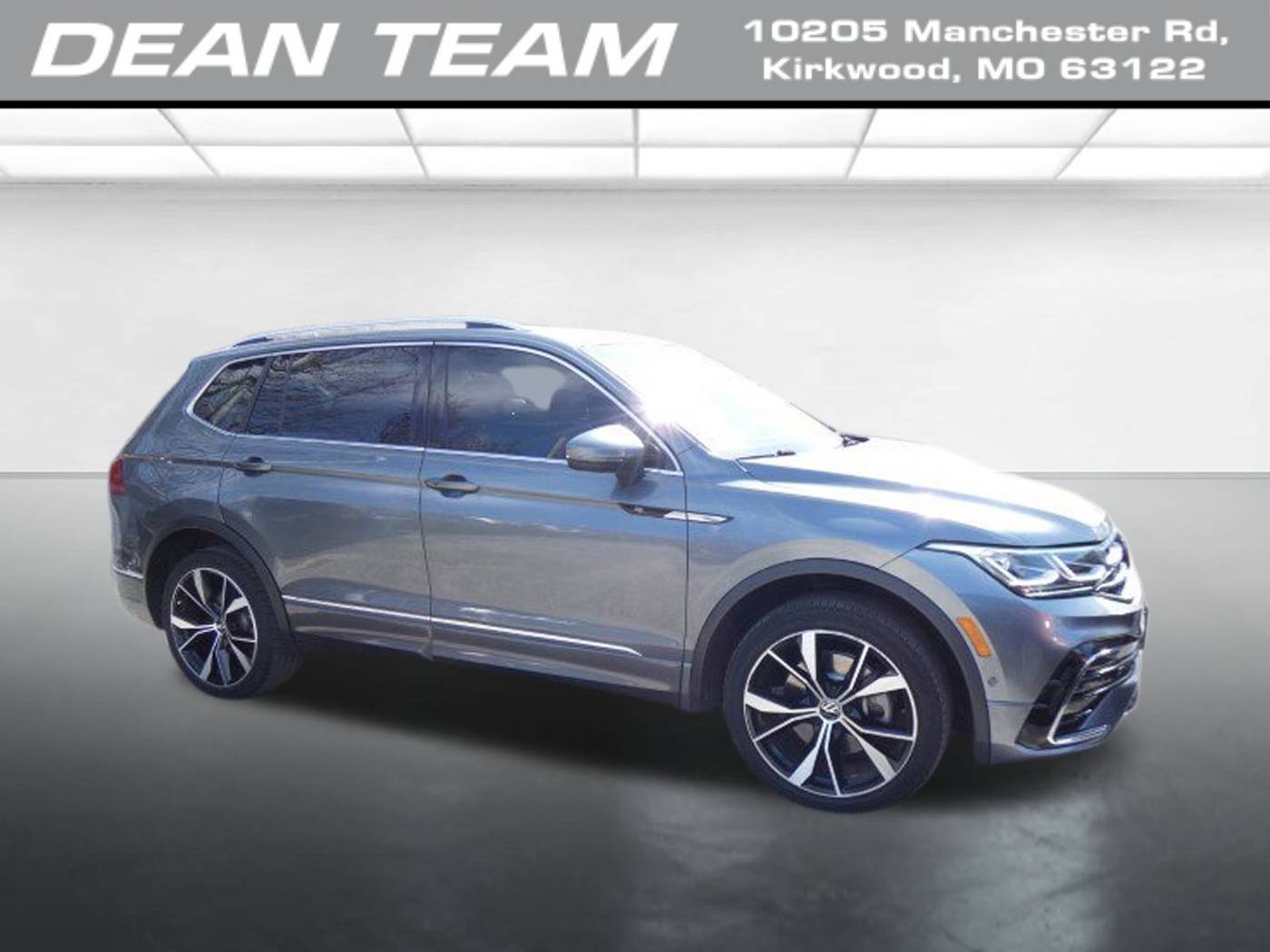 2022 Volkswagen Tiguan SEL R-Line — SUV — 44,329 mi — Kirkwood, MO