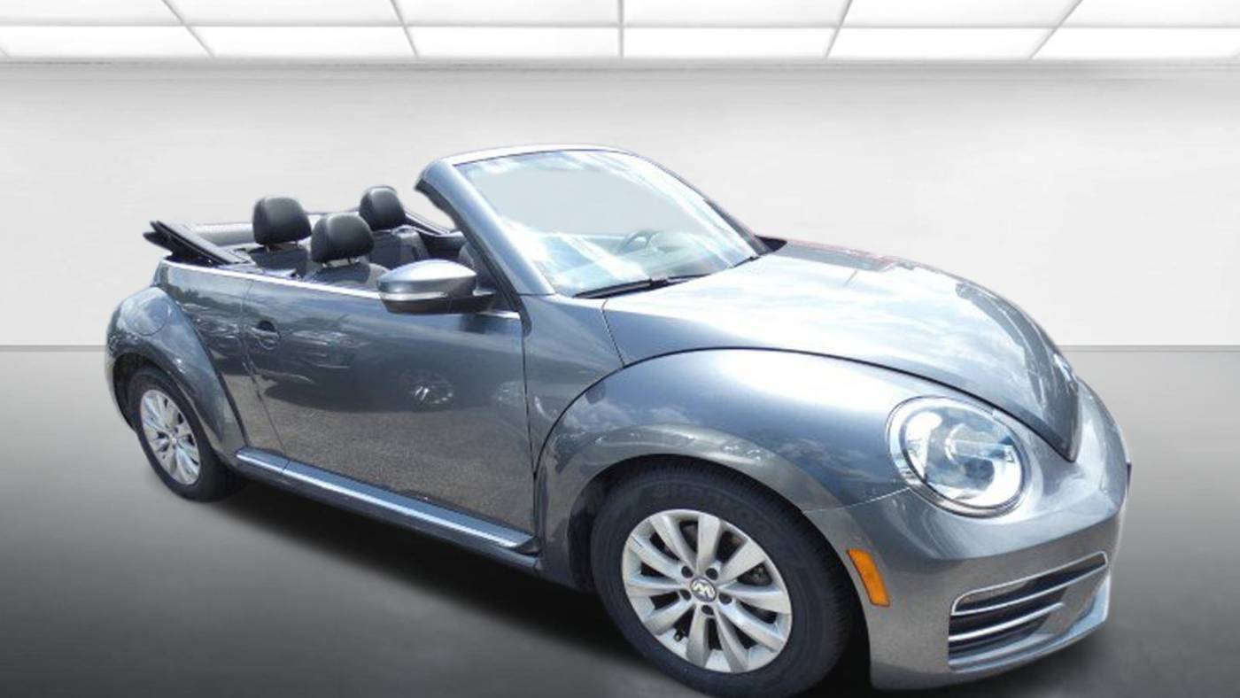 2019 Volkswagen Beetle S — Convertible — 30,029 mi — Kirkwood, MO