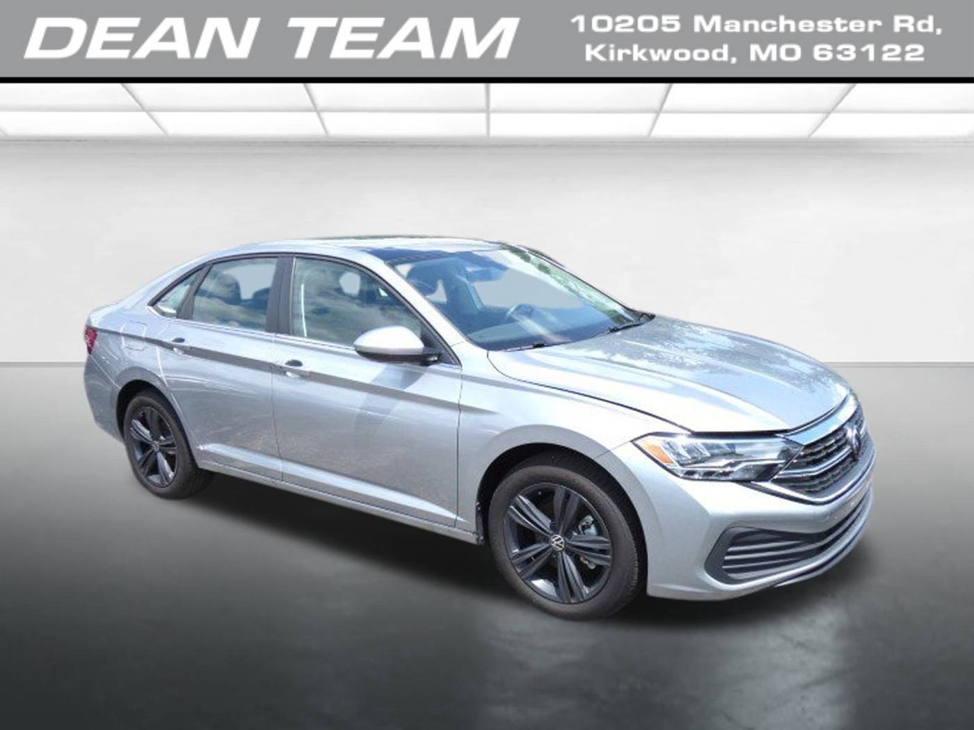 2024 Volkswagen Jetta SE — Sedan — 4,883 mi — Kirkwood, MO