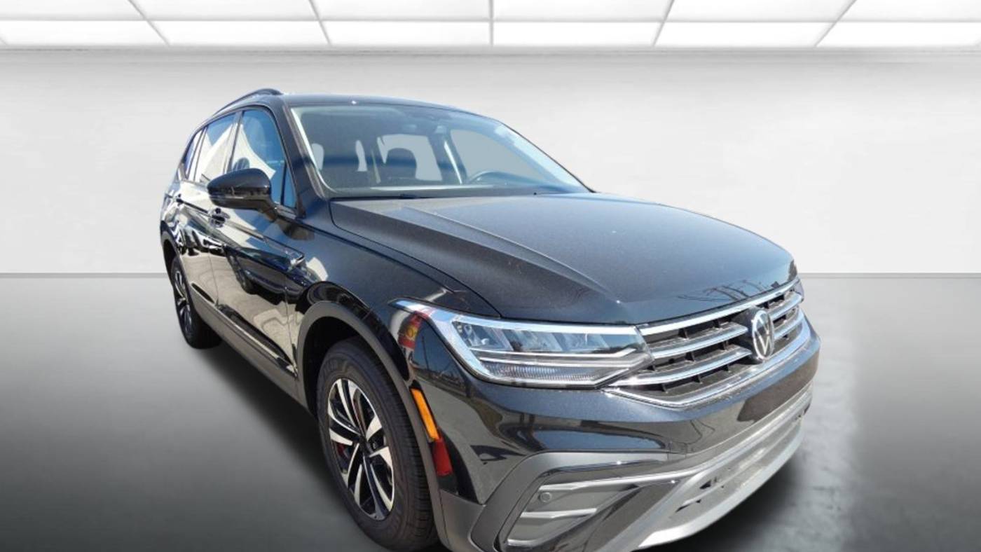2023 Volkswagen Tiguan S — SUV — 8,169 mi — Kirkwood, MO