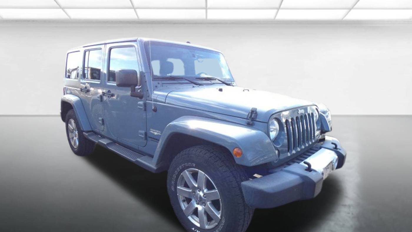 2015 Jeep Wrangler Sahara — SUV — 71,495 mi — Kirkwood, MO