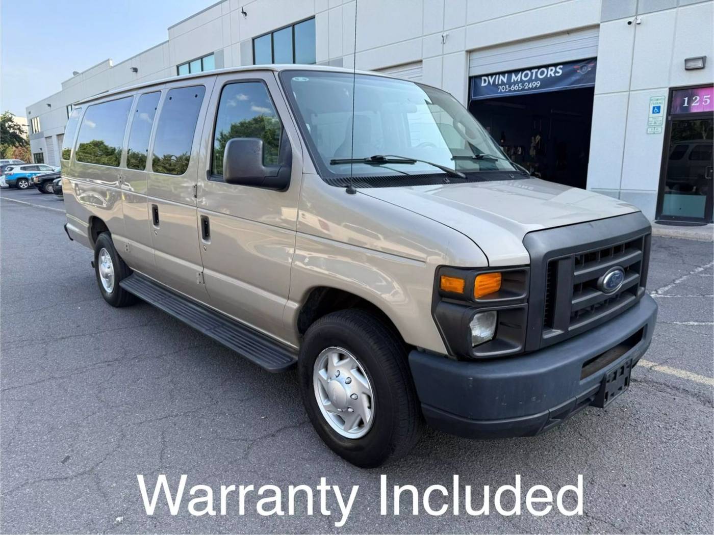 2011 Ford Econoline Wagon E-350 Super Duty XL — Passenger Van — 73,275 mi — Sterling, VA