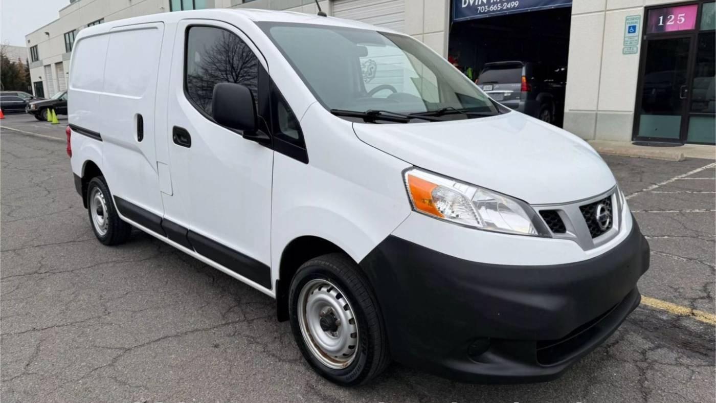 2017 Nissan NV200 Compact Cargo S — Cargo Van — 33,186 mi — Sterling, VA