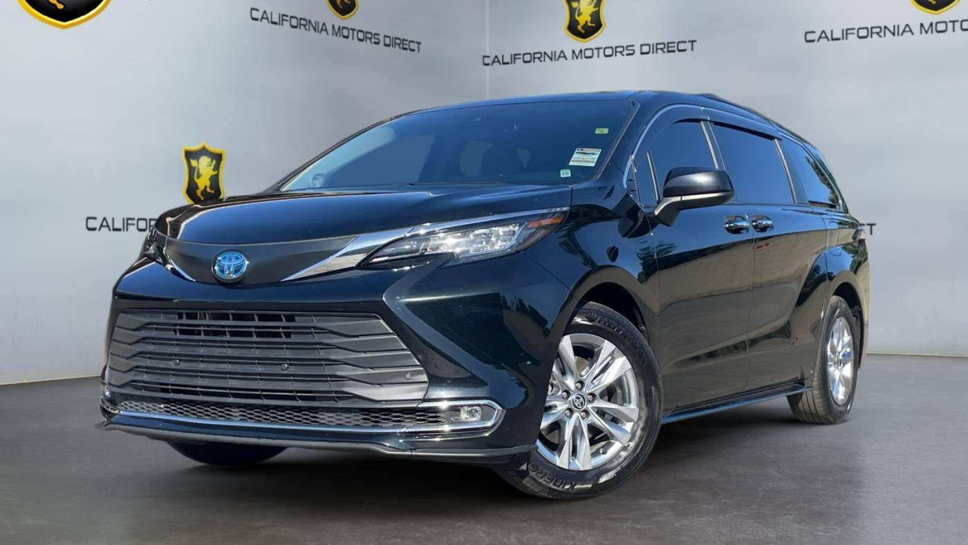 2022 Toyota Sienna XLE — Minivan — 58,500 mi — Santa Ana, CA