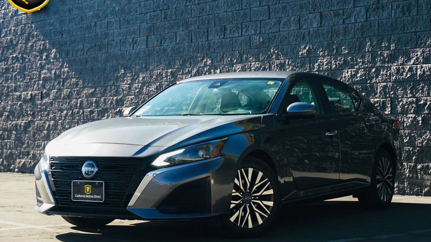 2023 Nissan Altima SV — Sedan — 37,447 mi — Santa Ana, CA
