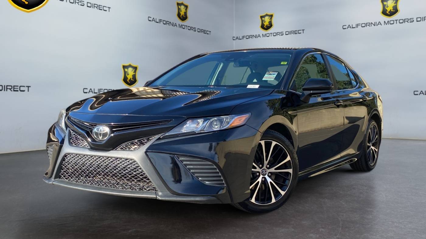 2020 Toyota Camry SE — Sedan — 84,191 mi — Santa Ana, CA