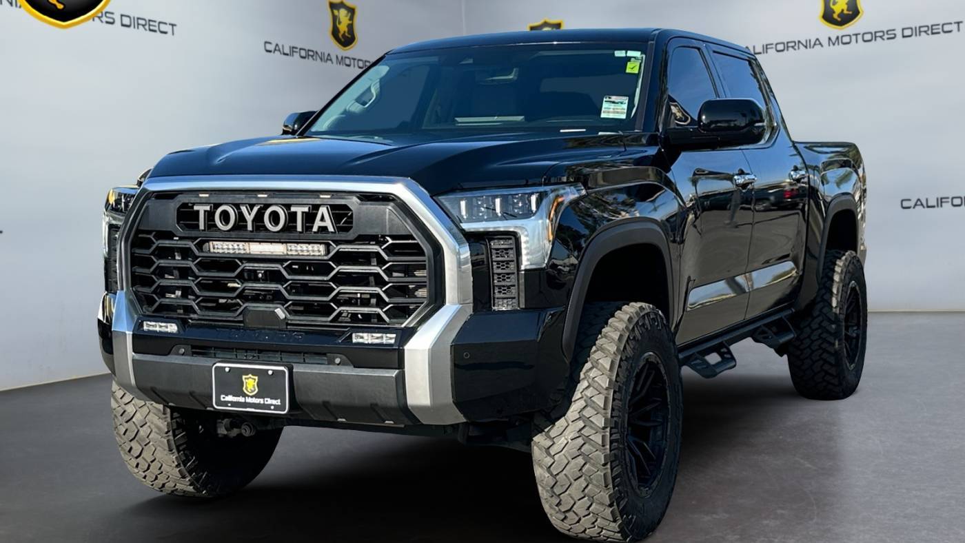 2022 Toyota Tundra Limited — Pickup Truck — 14,607 mi — Santa Ana, CA