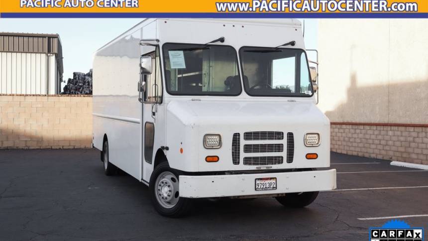 2015 Ford Super Duty F-59 Stripped Chassis Base — Chassis Cab Truck — 235,042 mi — Fontana, CA