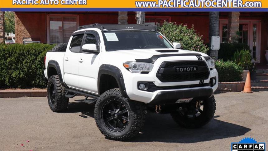 2020 Toyota Tacoma SR5 — Pickup Truck — 37,599 mi — Fontana, CA