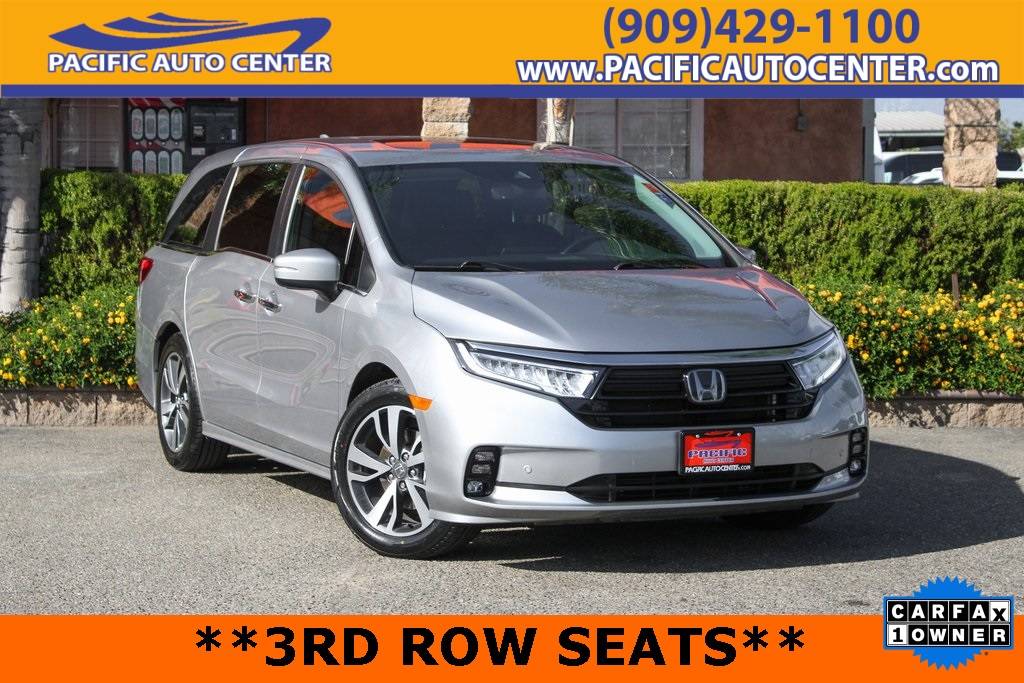 2022 Honda Odyssey Touring — Minivan — 39,670 mi — Fontana, CA