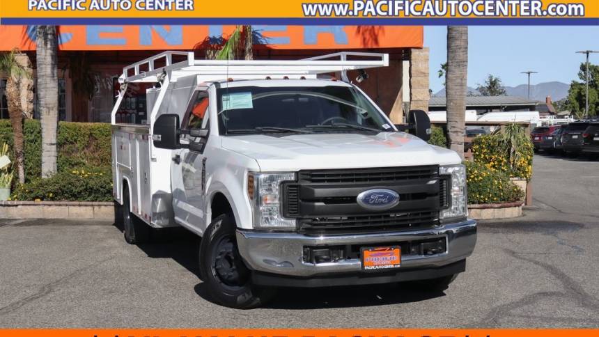 2018 Ford Super Duty F-350 Chassis Cab XL — Chassis Cab Truck — 130,693 mi — Fontana, CA
