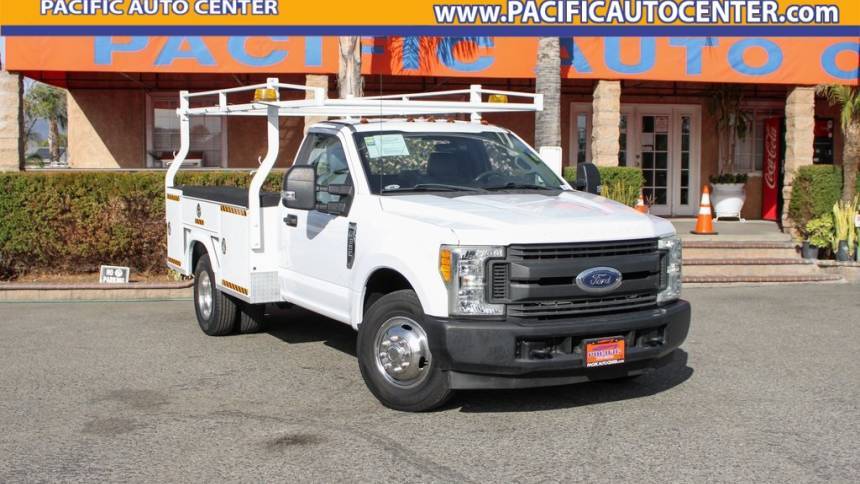 2017 Ford Super Duty F-350 Chassis Cab XL — Chassis Cab Truck — 78,161 mi — Fontana, CA