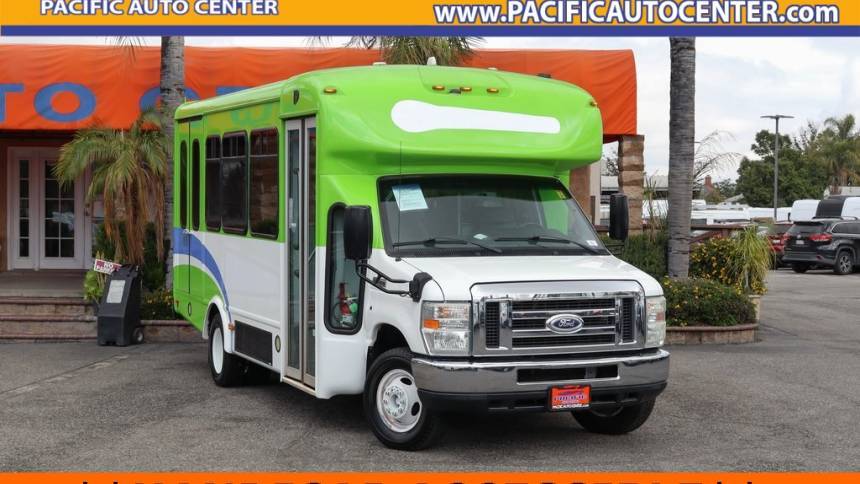 2015 Ford Econoline Commercial Cutaway E-450 — Chassis Cab Truck — 112,537 mi — Fontana, CA