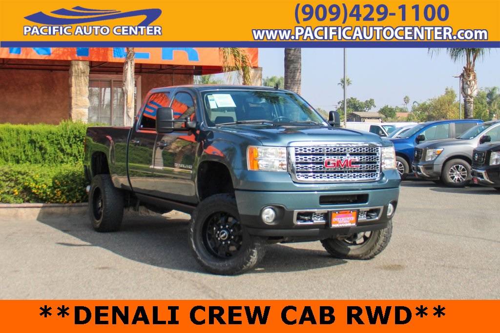 2011 GMC Sierra 2500HD Denali — Pickup Truck — 123,552 mi — Fontana, CA