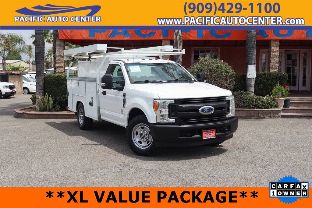 2017 Ford Super Duty F-350 Chassis Cab XL — Chassis Cab Truck — 121,014 mi — Fontana, CA