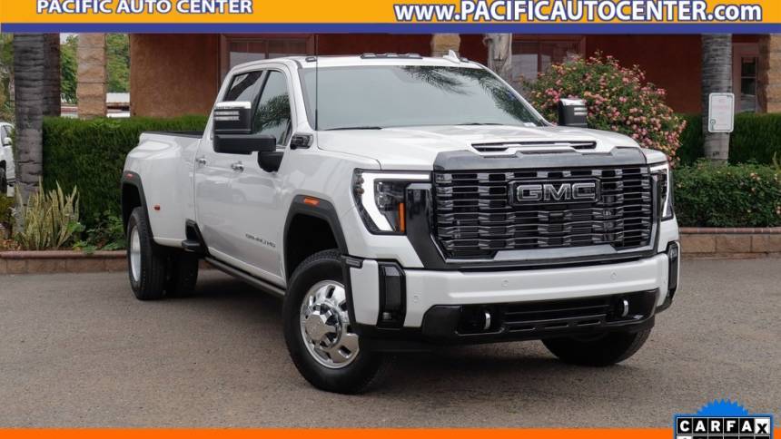 2024 GMC Sierra 3500HD Denali Ultimate — Pickup Truck — 1,772 mi — Fontana, CA