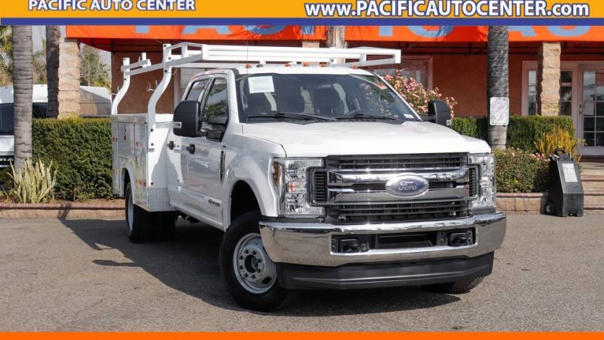 2018 Ford Super Duty F-350 Chassis Cab XLT — Chassis Cab Truck — 45,989 mi — Fontana, CA
