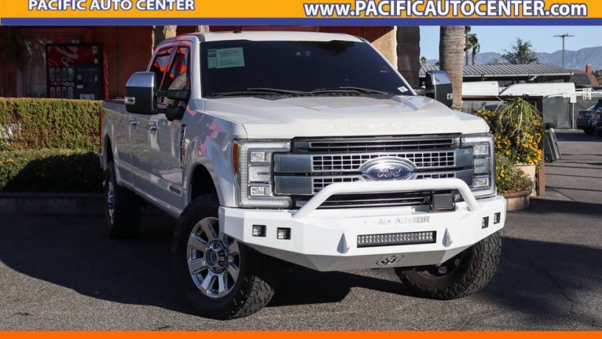 2017 Ford Super Duty F-350 Platinum — Pickup Truck — 117,329 mi — Fontana, CA