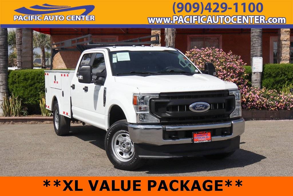 2022 Ford Super Duty F-350 Chassis Cab XL — Chassis Cab Truck — 23,063 mi — Fontana, CA