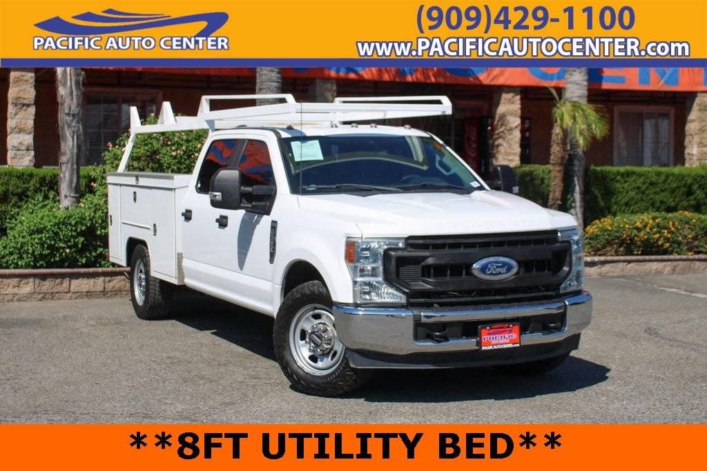 2022 Ford Super Duty F-350 Chassis Cab XL — Chassis Cab Truck — 86,324 mi — Fontana, CA