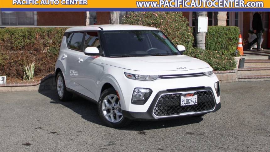 2022 Kia Soul LX — Hatchback — 60,790 mi — Fontana, CA