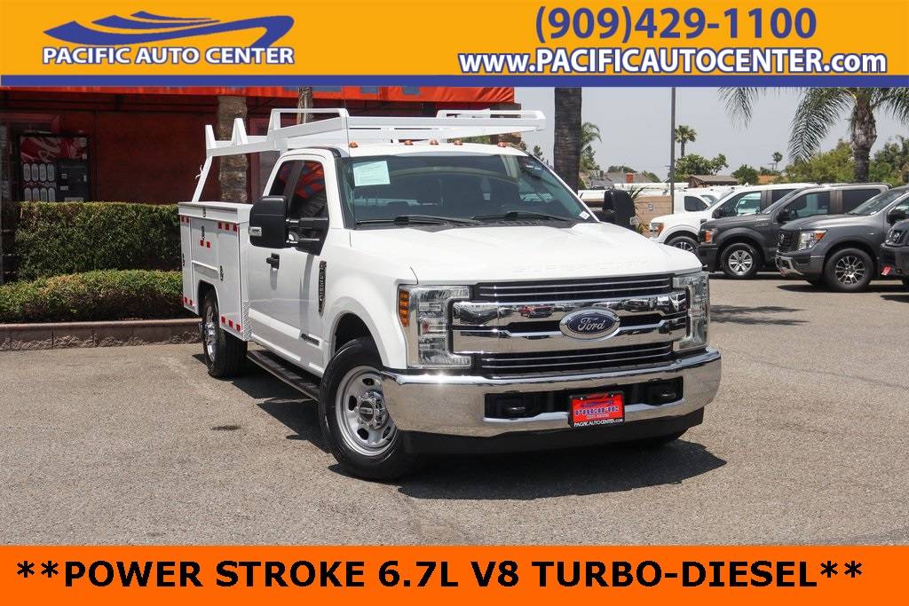 2019 Ford Super Duty F-350 Chassis Cab XL — Chassis Cab Truck — 99,751 mi — Fontana, CA