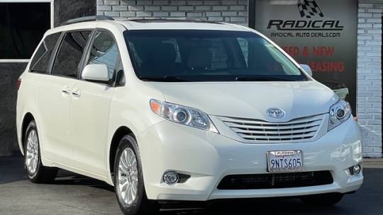 2015 Toyota Sienna XLE — Minivan — 63,357 mi — Burbank, CA
