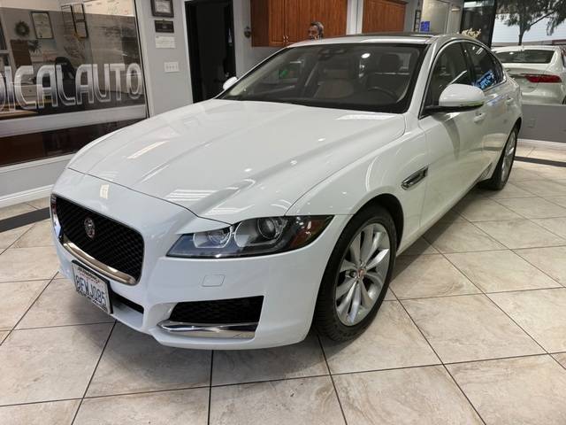 2018 Jaguar XF Premium
