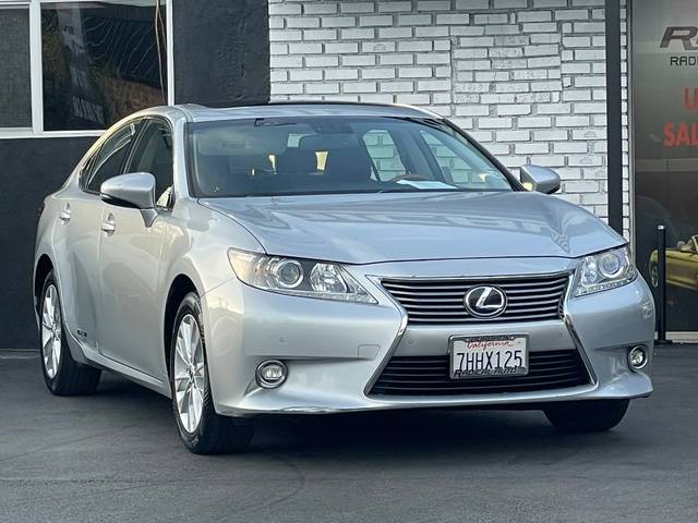 2014 Lexus ES ES 300h — Sedan — 133,550 mi — Burbank, CA