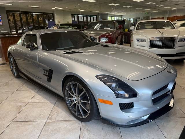 2011 Mercedes-Benz SLS AMG Standard
