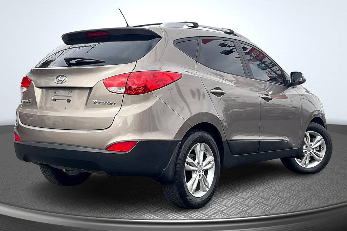 2013 Hyundai Tucson GLS — SUV — 82,860 mi — Hawthorne, CA