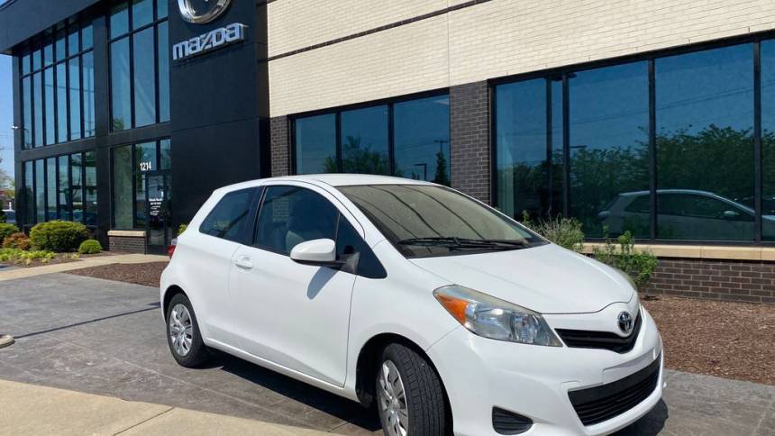 2012 Toyota Yaris LE