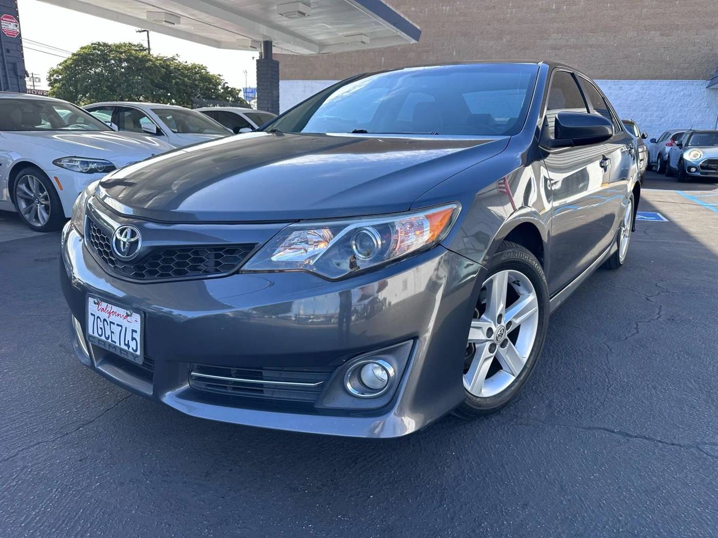 2012 Toyota Camry SE — Sedan — 175,455 mi — Arleta, CA