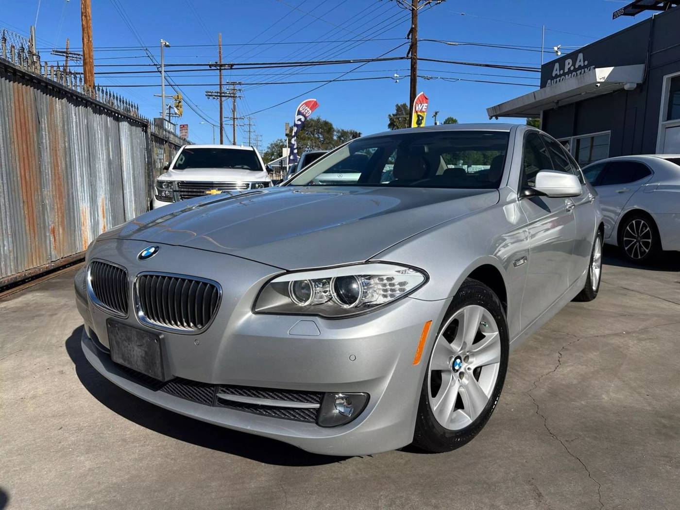 2013 BMW 5 Series 528i — Sedan — 94,844 mi — Woodland Hills, CA