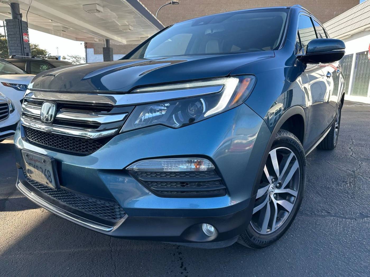 2017 Honda Pilot Touring — SUV — 140,021 mi — Arleta, CA