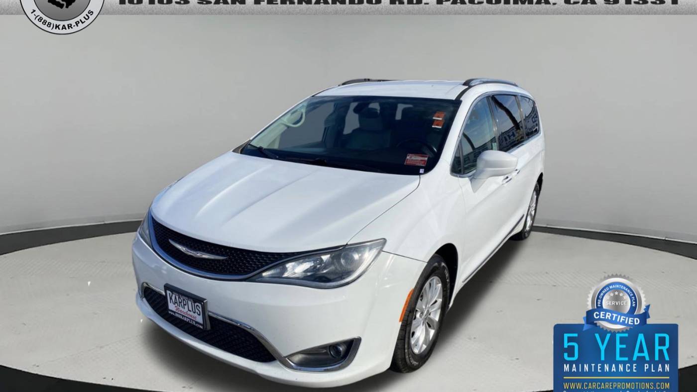 2019 Chrysler Pacifica Touring L — Minivan — 101,185 mi — Pacoima, CA