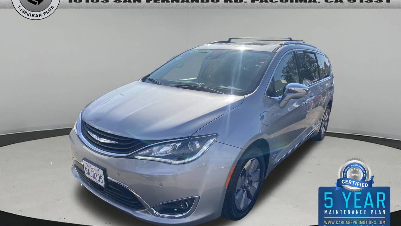 2017 Chrysler Pacifica Hybrid Platinum — Minivan — 64,175 mi — Pacoima, CA