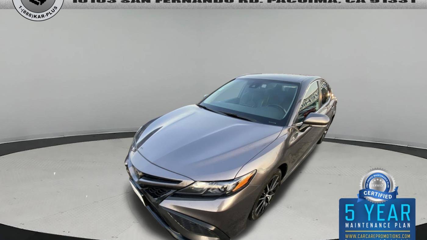 2022 Toyota Camry SE — Sedan — 110,563 mi — Pacoima, CA