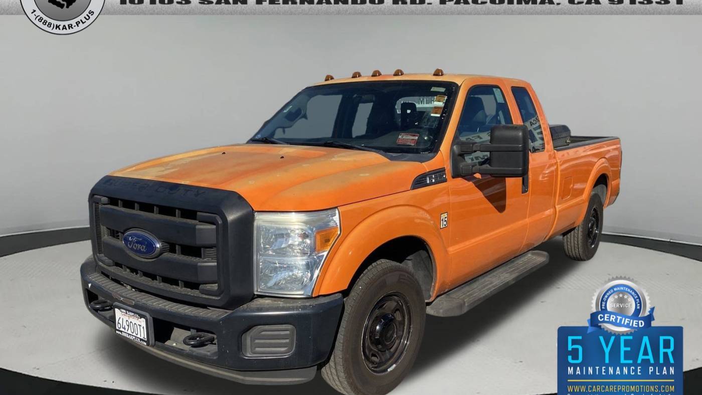 2016 Ford Super Duty F-350 XL — Pickup Truck — 125,819 mi — Pacoima, CA