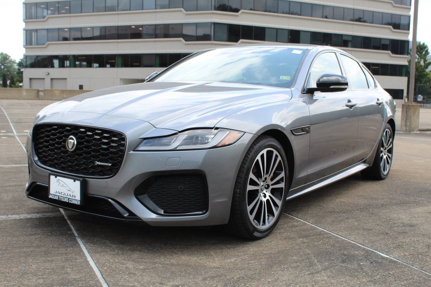 2024 Jaguar XF R-Dynamic SE — Sedan — 3,774 mi — Vienna, VA
