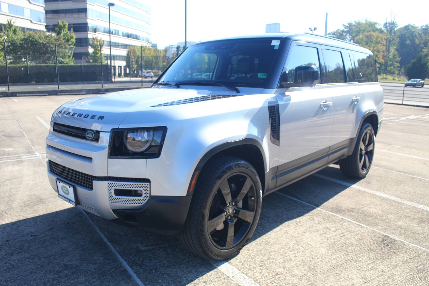 2024 Land Rover Defender S — SUV — 8,391 mi — Vienna, VA